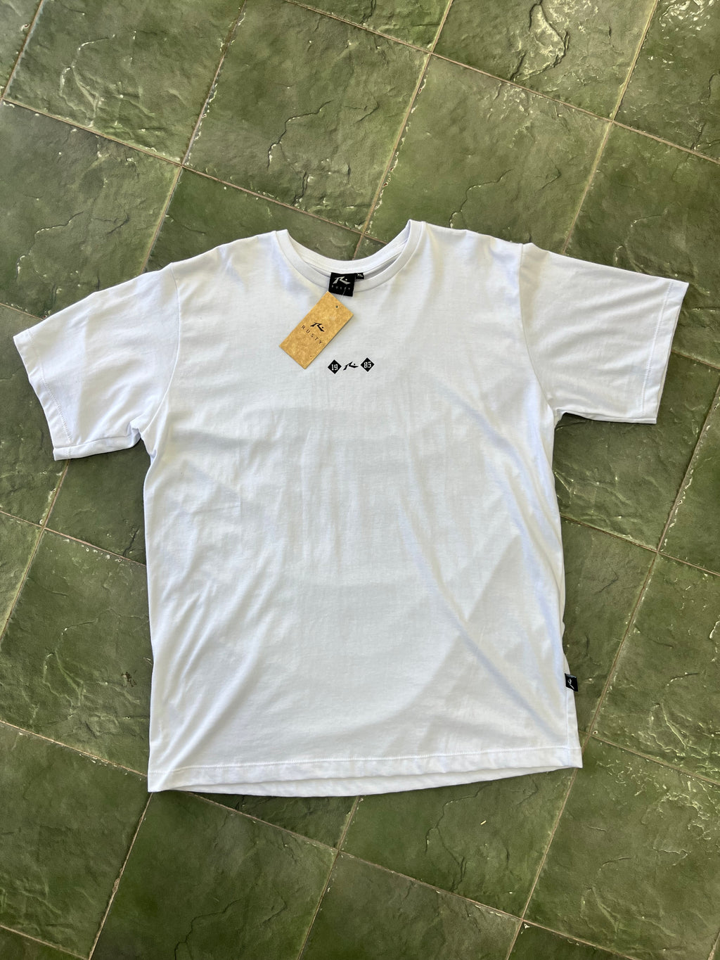 Remera rusty