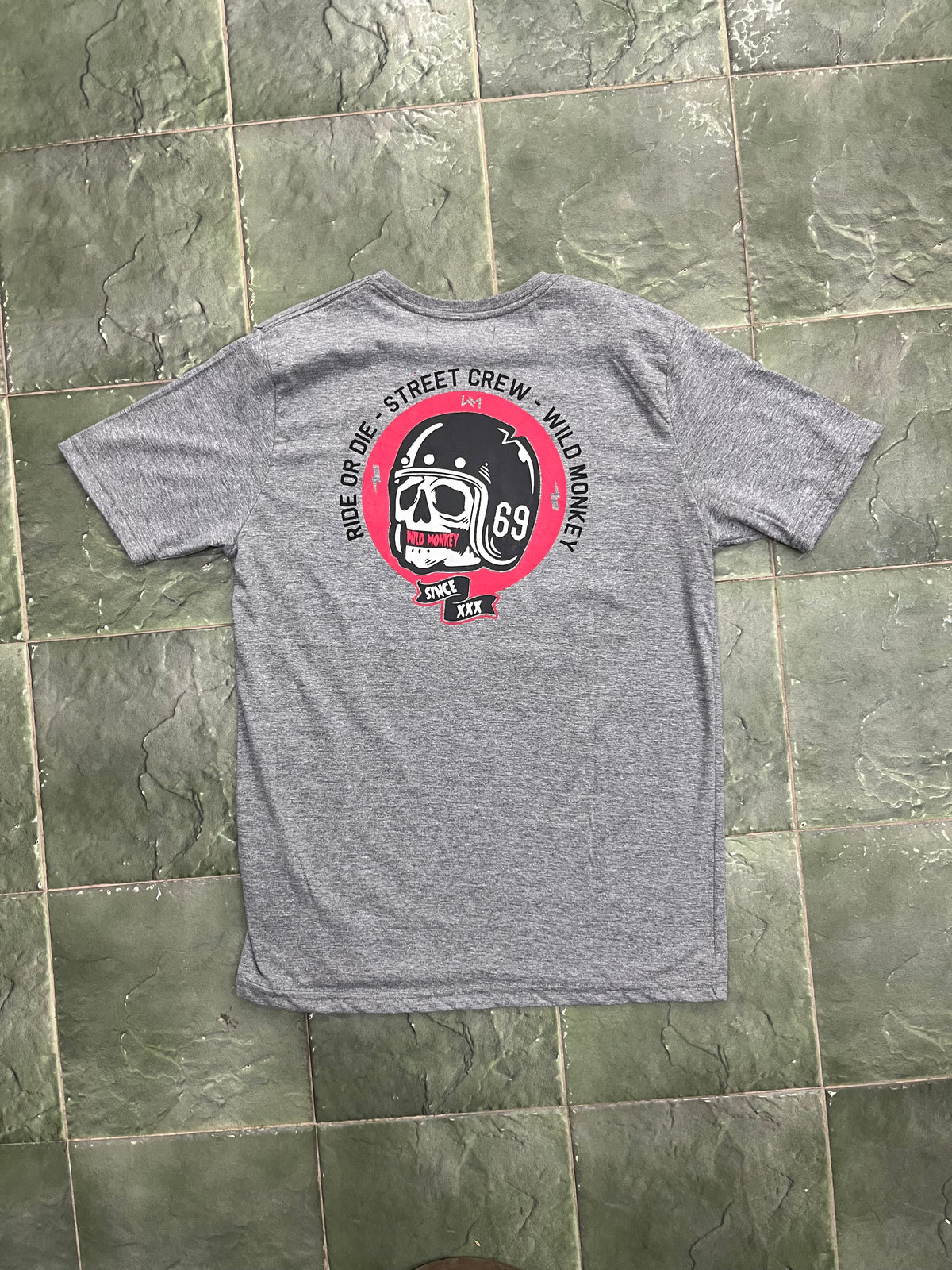 Remera gris monkey