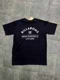 Remera oscura bila